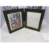 Image 4 : 2 Picures - 1 Foldable Frame
