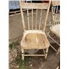 Image 4 : 4 Wooden Kitchen Chairs