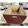 Image 3 : Primitive Red Wood Box