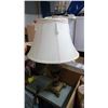 Image 1 : TABLE LAMP