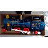 Image 4 : BATTERY OPERATED "CONTINENTAL BLUE LOCOMOTIVE"