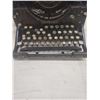 Image 5 : ANTIQUE UNDERWOOD TYPE WRITER
