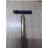 Image 7 : BRASS TIRE PUMP AND BOTTLE CAPPER