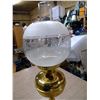 Image 5 : BRASS ELECTRIC LAMP GLOBE AND CHIMNEY