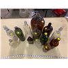 Image 2 : LOT OF VINTAGE GLASS BOTTLES