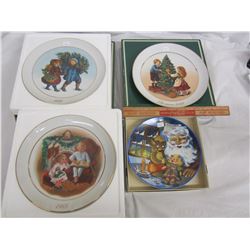 4 CHRISTMAS PLATES