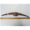 Image 2 : ANTIQUE PICKAXE HEAD WELLAND MADE IN CANADA