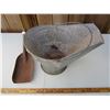 Image 3 : ANTIQUE COAL BUCKET WITH SHOVEL