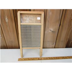 ANTIQUE SMALL WASHBOARD