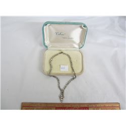 RHINESTONE NECKLACE BY CALVIN