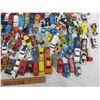 Image 4 : LARGE LOT OF MIXED TOYS HOTWHEELS, MATCHBOX , LESNEY, ECT