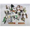 Image 2 : LARGE LOT OF STAR WARS FIGURES