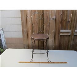 ANTIQUE ICE CREAM PARLOR CHAIR
