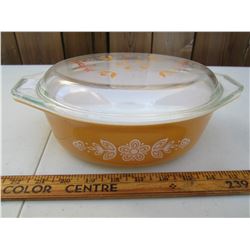 VINTAGE PYREX CASSEROLE