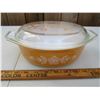Image 1 : VINTAGE PYREX CASSEROLE