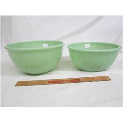 2 FIRE KING MIXING BOWLS JADEITE NO DAMAGE