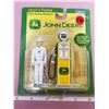 Image 1 : JOHN DEERE DIE CAST MAN/GAS PUMP