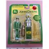 Image 1 : JOHN DEERE DIE CAST MAN/GAS PUMP