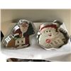 Image 1 : WILTON CHRISTMAS CALE PANS, OLD WORLD SANTA, SMILING SANTA