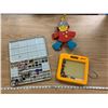Image 1 : 2 VINTAGE TOYS AND WATER COLOUR PAINT SET