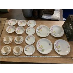 VINTAGE CHINA SET