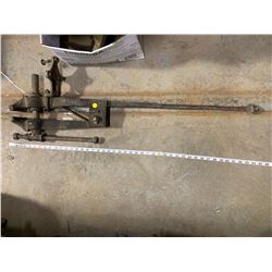ANTIQUE LEG VICE