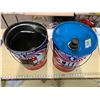 Image 2 : 2 TEXAS REFINERY 5 GAL OIL PAILS (MOOSE JAW)