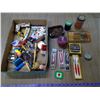 Image 8 : TRAY OF JUNK DRAWER TREASURES