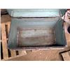 Image 6 : OLD STEAMER TRUNK