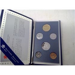 1990 6-COIN SPECIMEN SET IN CASE OF ISSUE.