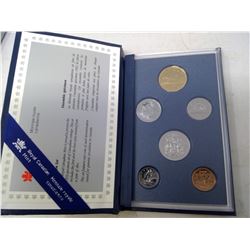 1993 6-COIN SPECIMEN SET IN CASE OF ISSUE.