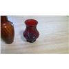 Image 4 : 2 VINTAGE RED VASES