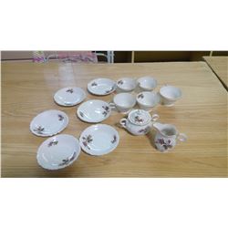 WESTVILLE FINE CHINA 5 CUPS AND SAUCERS