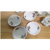 Image 2 : WESTVILLE FINE CHINA 5 CUPS AND SAUCERS