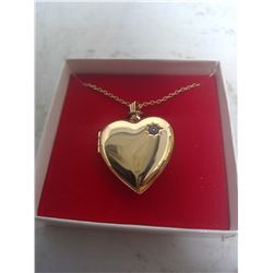 AVON HEART PENDANT LOCKET (GOLD COLOURED)