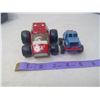 Image 4 : 2 TOY CARS/TRUCKS