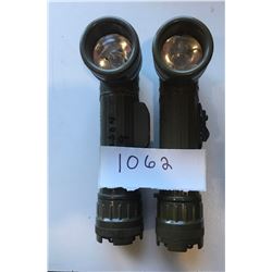 2 US MILITARY FLASHLIGHTS