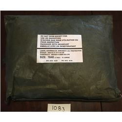 XTALL & X LARGE CANADIAN AIRFORCE CHEMICAL PROTECTIVE SUIT (SEALED)