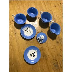 2 PLATES +  3 CUPS LIGHT BLUE VINTAGE CHILDRENS SET
