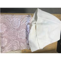 VINTAGE TABLE DECOR (CLOTHS)