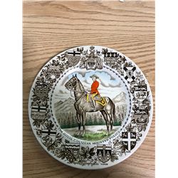 THE ROYAL CANADIAN MOUNTED POLICE PLATE
