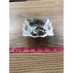 CHRISTMAS SANTA CANDY DISH, QUEENS FINE BONE CHINA, MADE IN ENGLAND, ROSINA CHINA CO. LTD