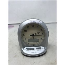 CENTRIOS RADIO CONTROLLED ALARM CLOCK WITH INSTRUCTIONS