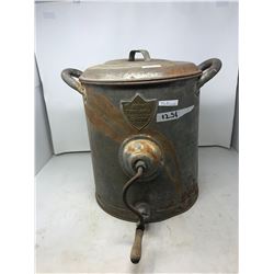 METAL BUTTER CHURN GSW TRIUMPH, TRADE NAME "PEGO" PAT PEND