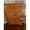 Image 9 : Dresser