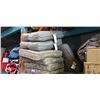 Image 1 : LOT OF PATIO CUSHIONS