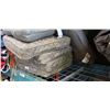 Image 3 : LOT OF PATIO CUSHIONS
