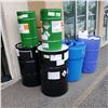 Image 1 : Lot of plastic and metal drums