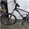 Image 3 : BLACK NO NAME BIKE