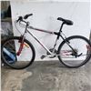 Image 1 : SILVER SPORTEK BIKE